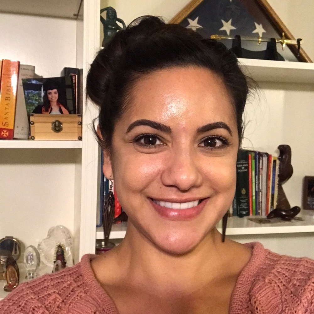 Meet your Posher, Mayra